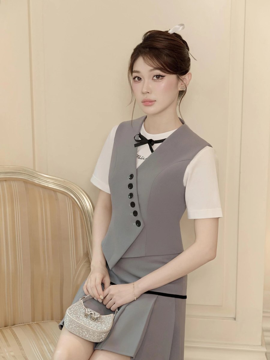 Chân váy xếp ly xám ghi