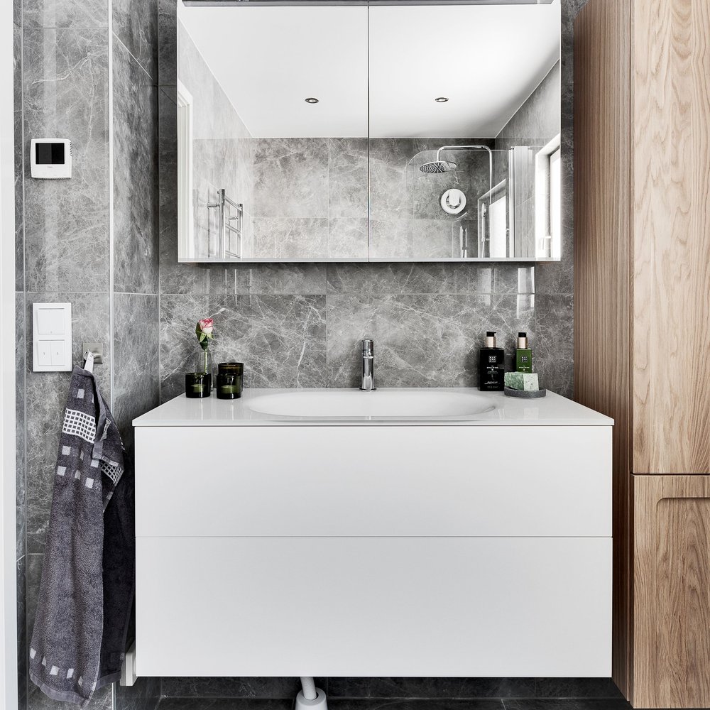 Lavabo + tủ chống nước SK-C80