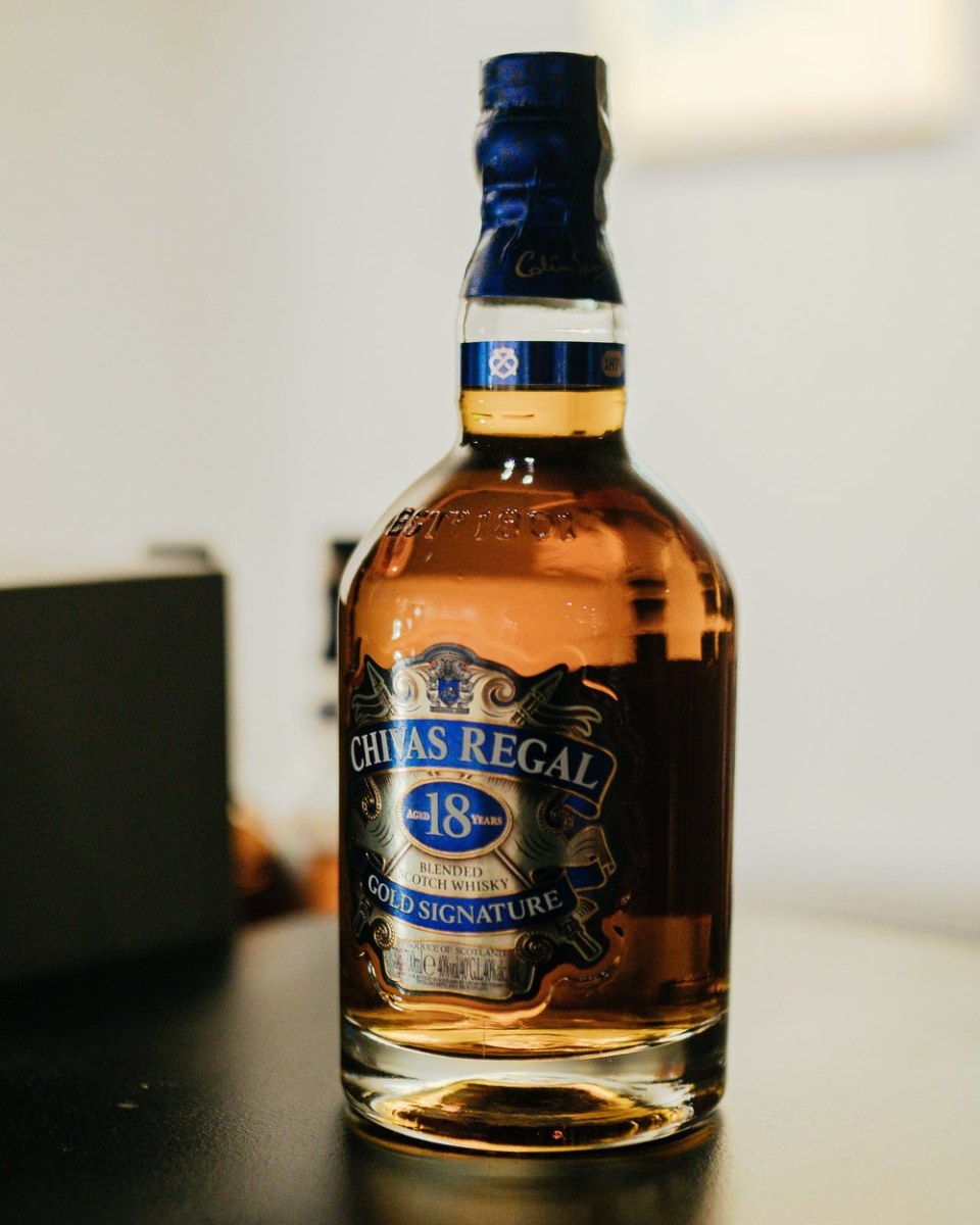 Chivas 18 Blue Signature
