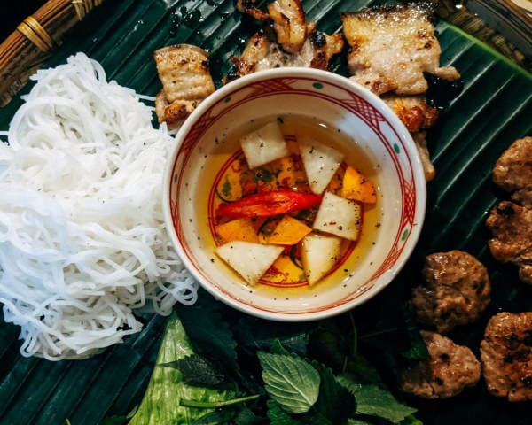 Bún chả than hoa