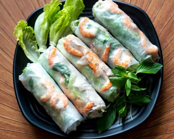 Gỏi cuốn tôm sú