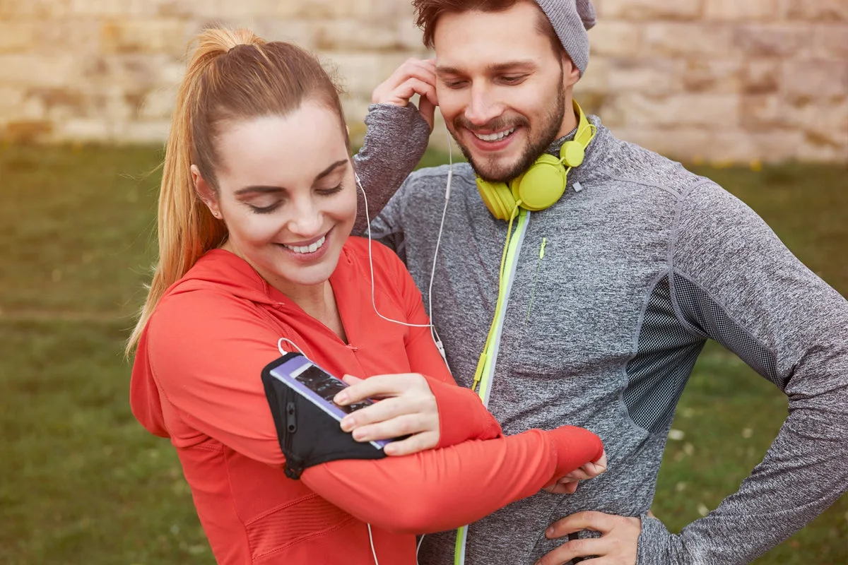 Tai nghe tập luyện: nhẹ, chắc và bền bỉ