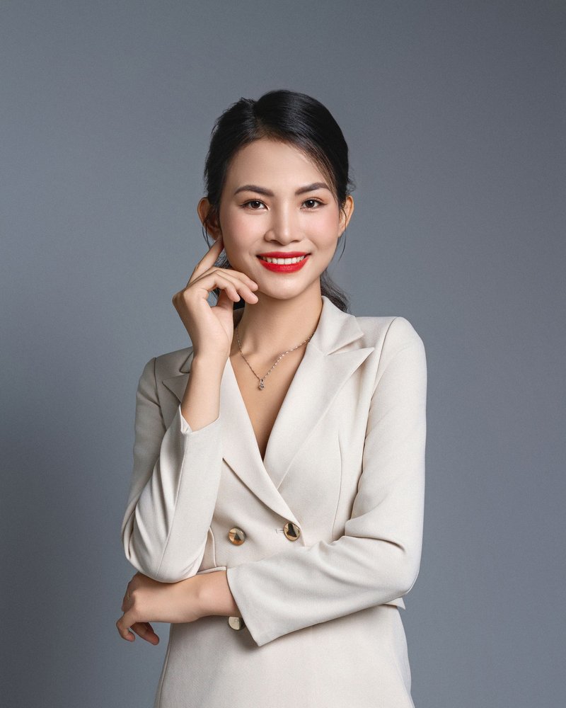 Ms. Ngọc Anh