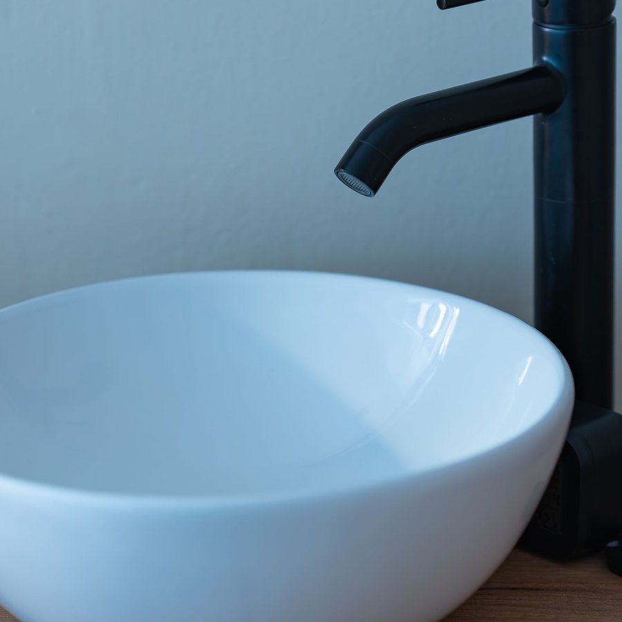 Vòi lavabo đen nhám Sikido F2