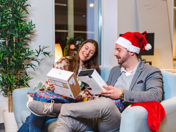 Gợi ý những bộ đồ hóa trang Noel đón Giáng sinh tại văn phòng
