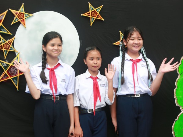 Trung Thu cho bé: chọn trang phục Chị Hằng, chú Cuội thế nào