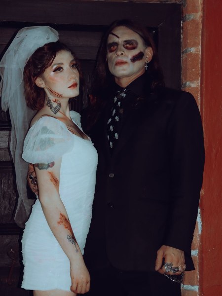 Cặp đôi cô dâu chú rể Halloween
